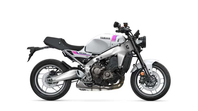 2027 yamaha xs850 eu neon white studio 002 03